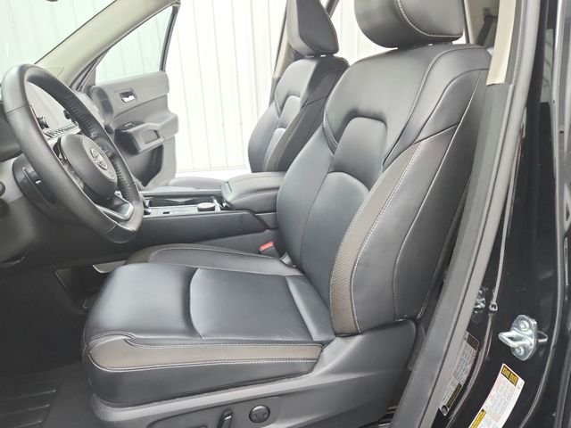 Used 2025 Black Nissan SL image 20