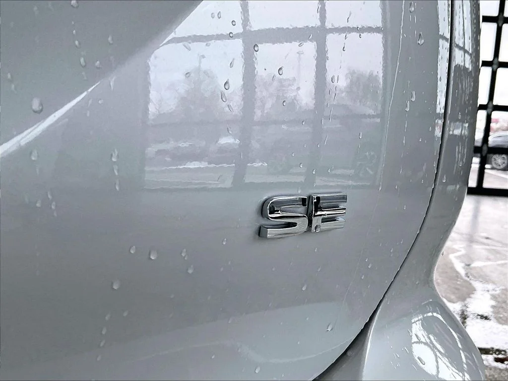 New 2026 White Mitsubishi SE image 10