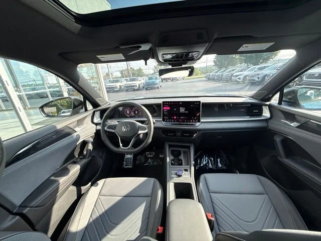 2026 Volkswagen Tiguan SE R-LINE BLACK - Photo 9