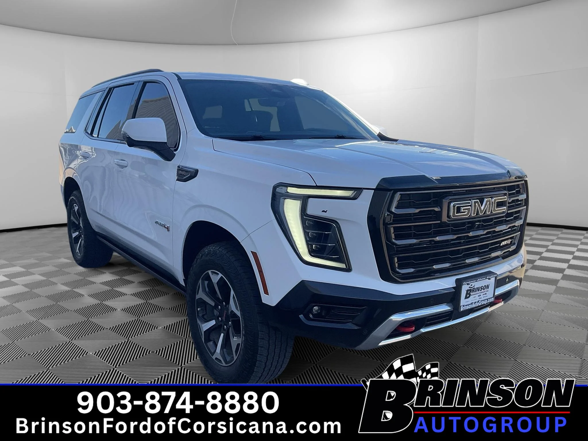 Used 2025 Summit White GMC AT4 Ultimate image 3