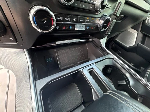 Used 2022 Black Ford Platinum image 19