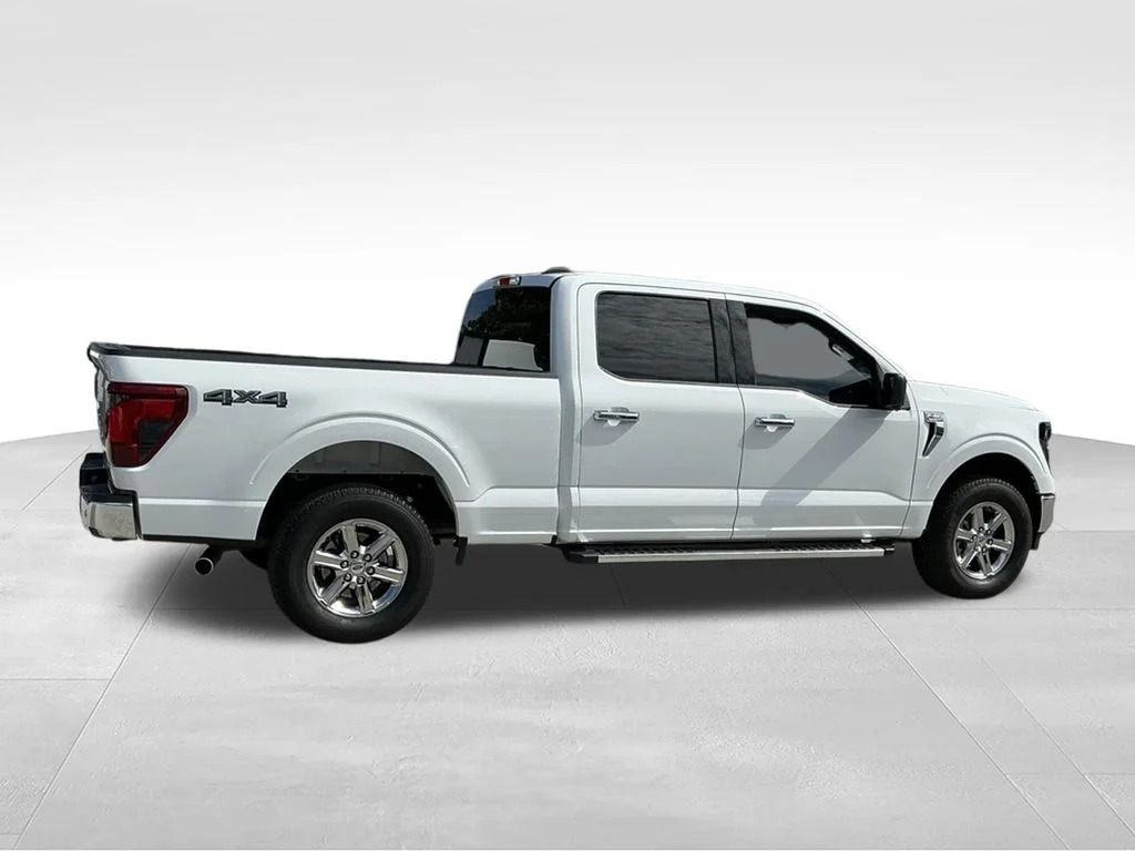 Used 2024  Ford XLT image 10