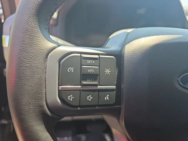 Used 2025 Black Ford XLT image 17