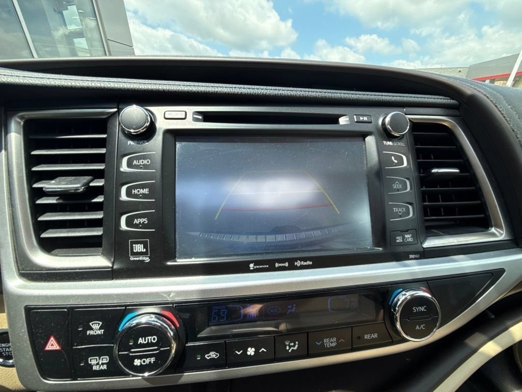Used 2016 Blizzard Pearl Toyota Limited Platinum V6 image 34