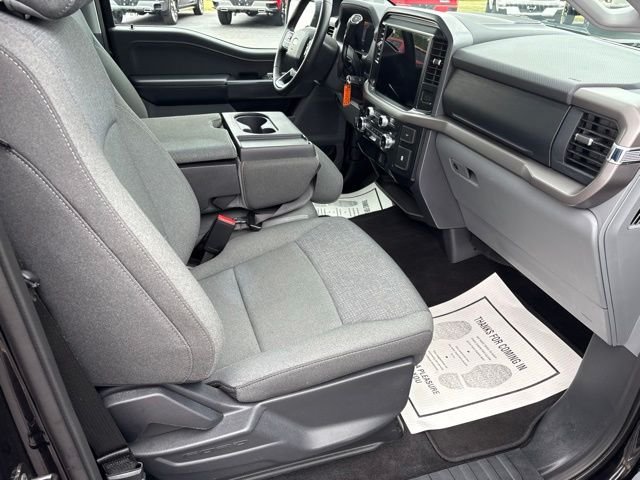Used 2025 Black Ford XLT image 14