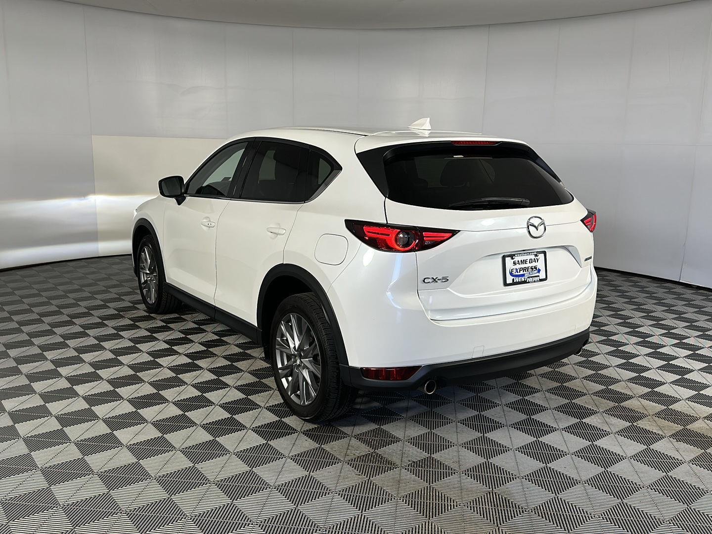 Used 2021 Snowflake White Pearl Mazda Grand Touring image 9