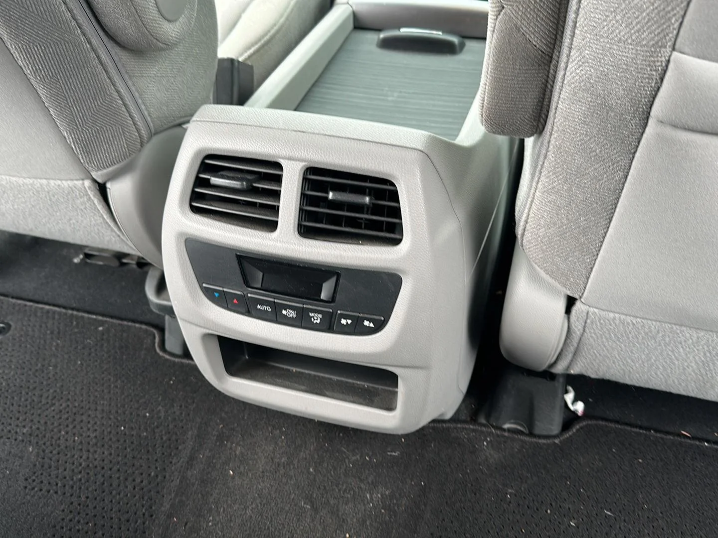 Used 2019 Lunar Silver Metallic Honda EX image 13