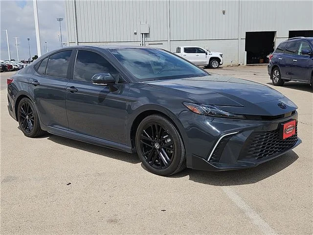 Used 2025 Underground Toyota SE image 6