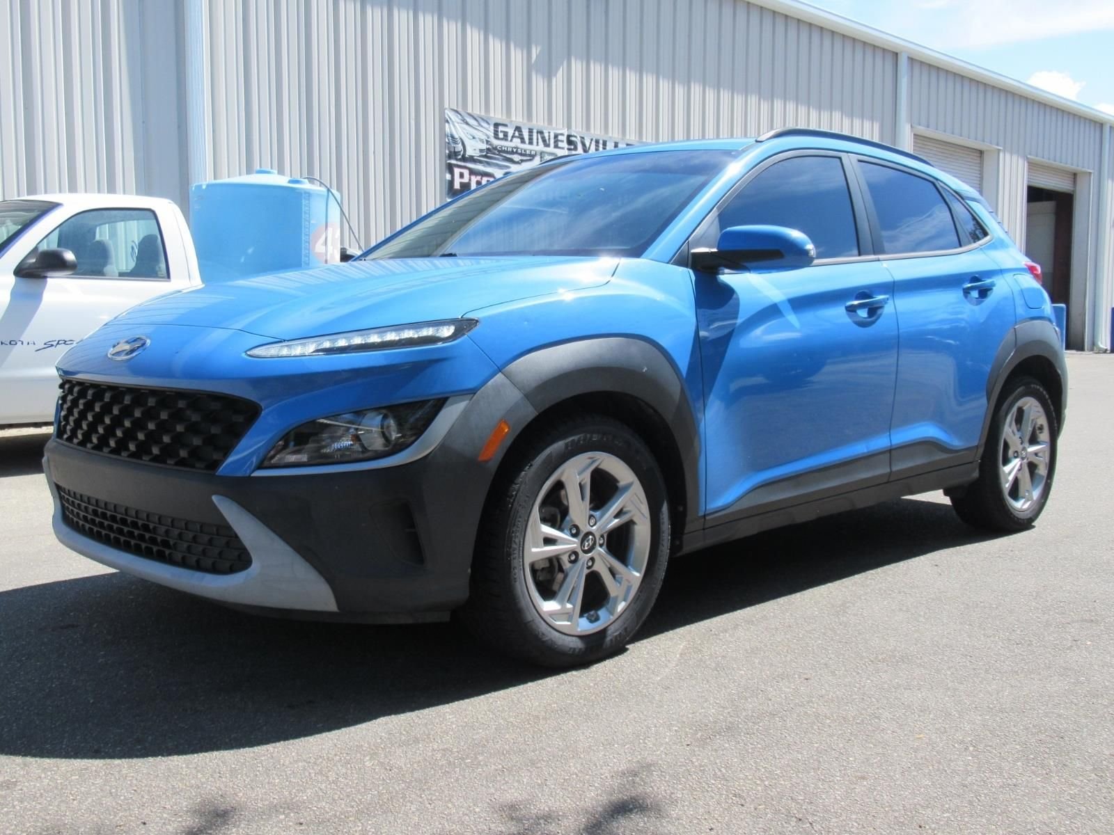 Used 2022 Blue Hyundai SEL image 2