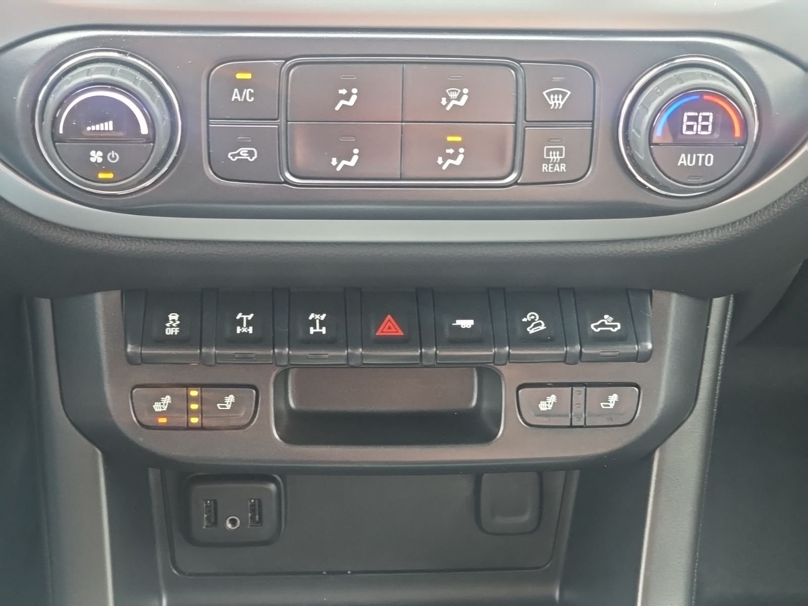Used 2021 Black Chevrolet ZR2 image 38