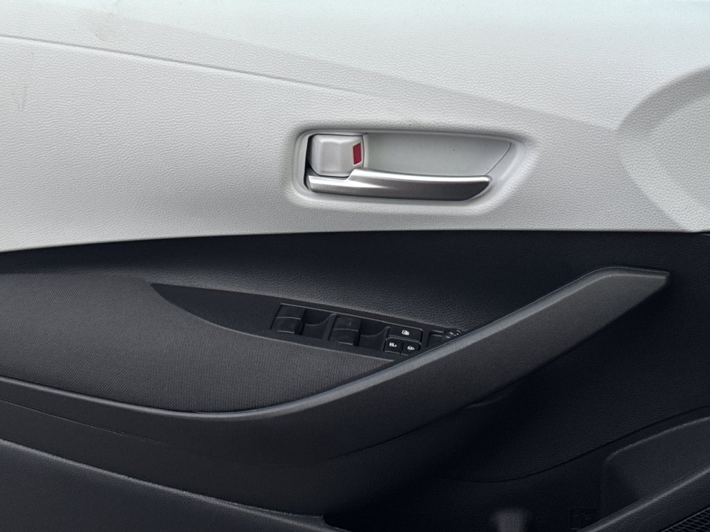 New 2027 Underground Toyota SE image 32