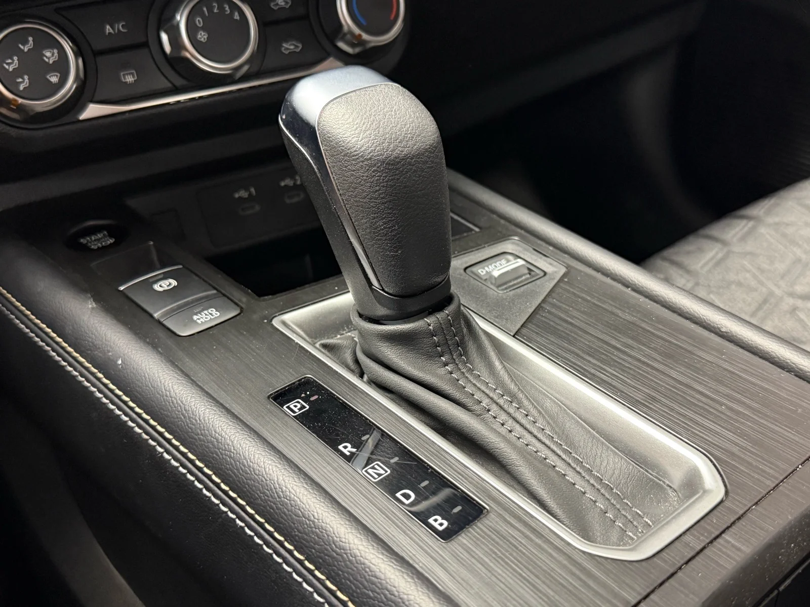 Used 2025 Fresh Powder (qm1) Nissan SV image 19