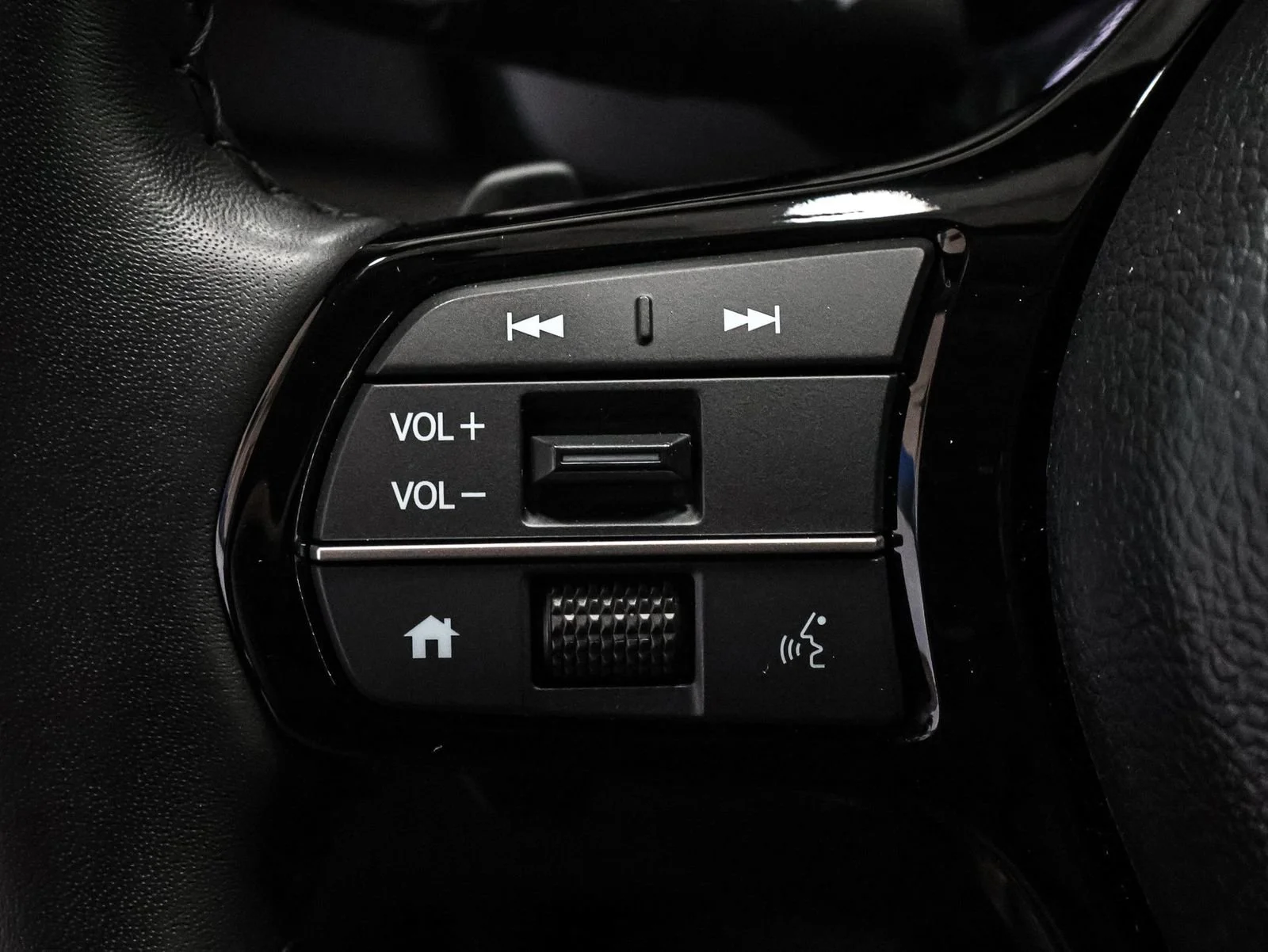 2025 Honda Pilot EX-L - Photo 35