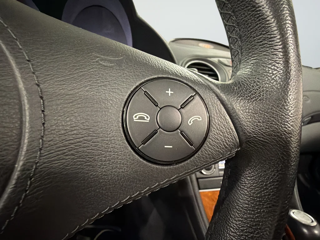 Used 2009 Silver Mercedes-Benz SL 550 image 20