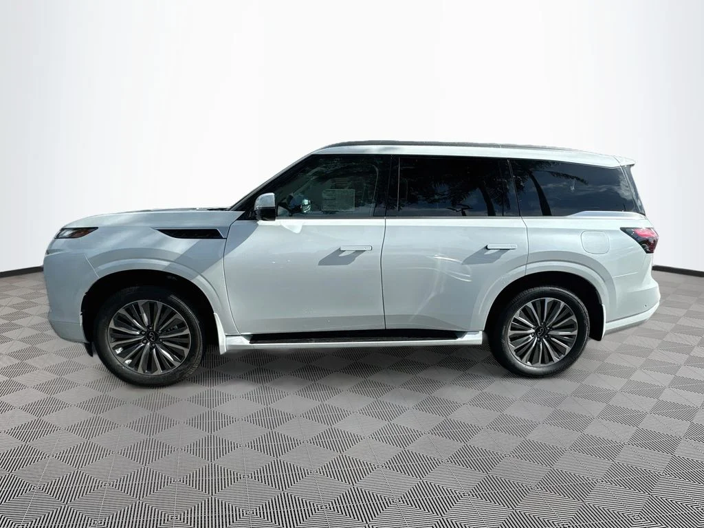 New 2027 RADIANT WHITE INFINITI Luxe 2WD image 8