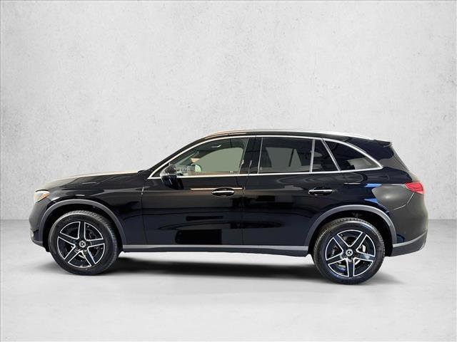 New 2026 Black Mercedes-Benz GLC 300 image 38