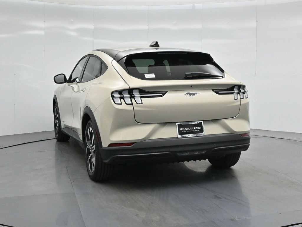 New 2026 Desert Sand Ford Select image 25
