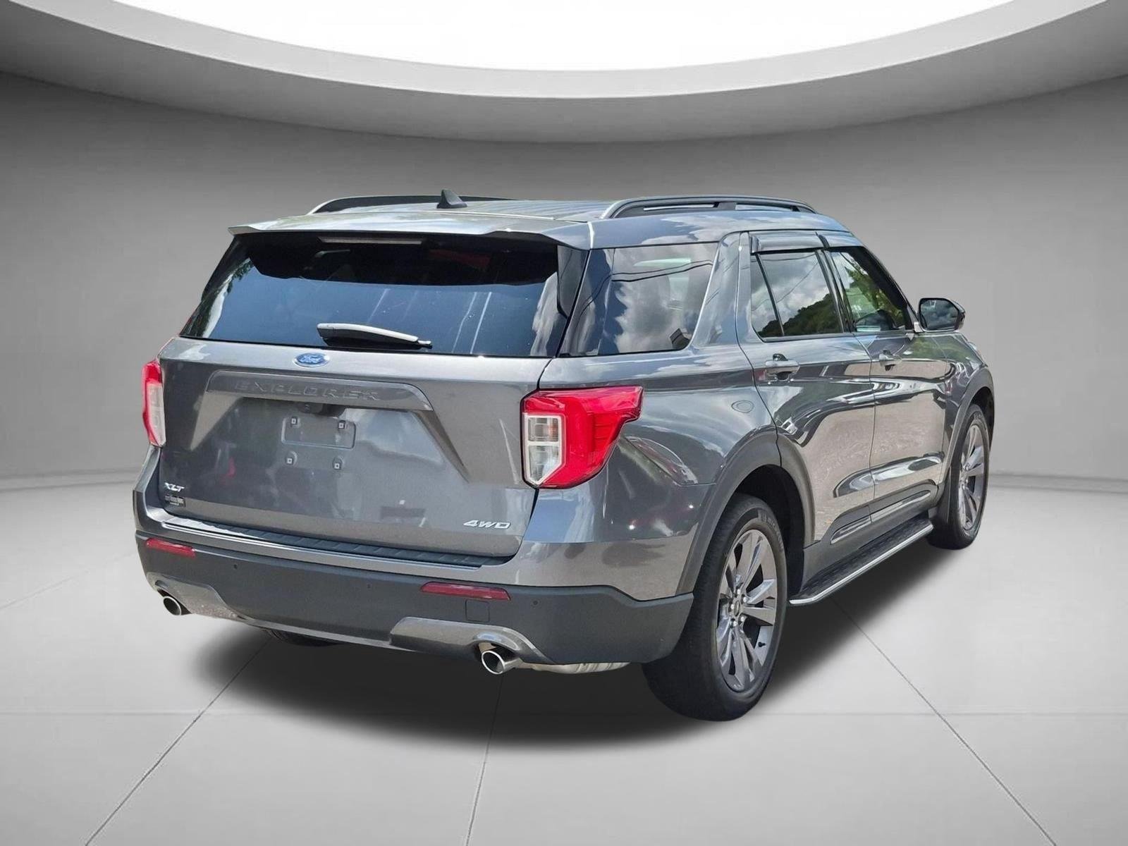 Used 2024 Carbonized Gray Metallic Ford XLT image 5