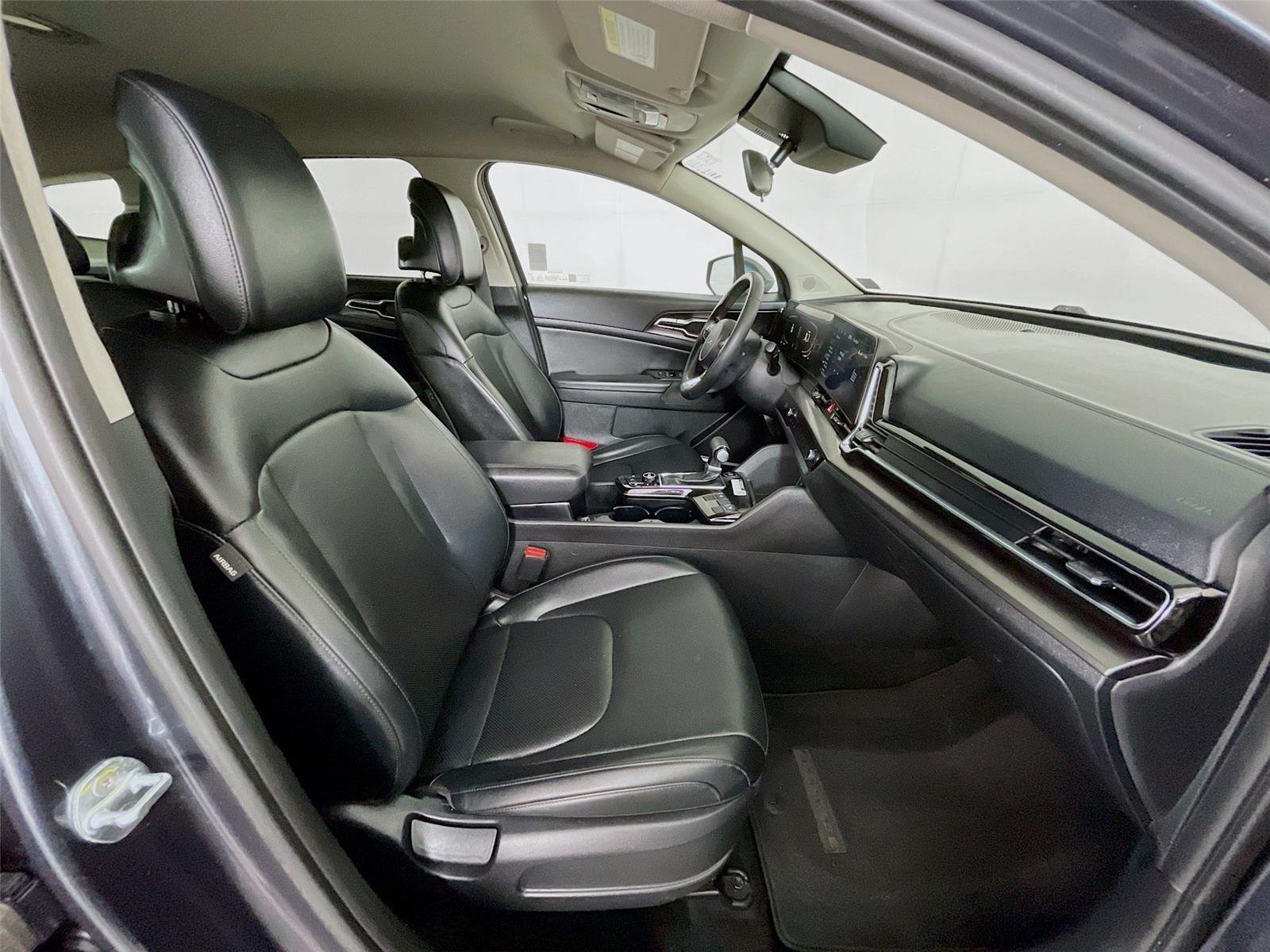 Used 2023 Gravity Gray Kia EX image 31