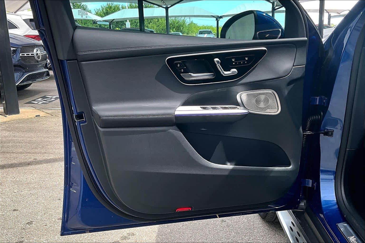 New 2026 Starling Blue Metallic Mercedes-Benz GLC 300 image 15