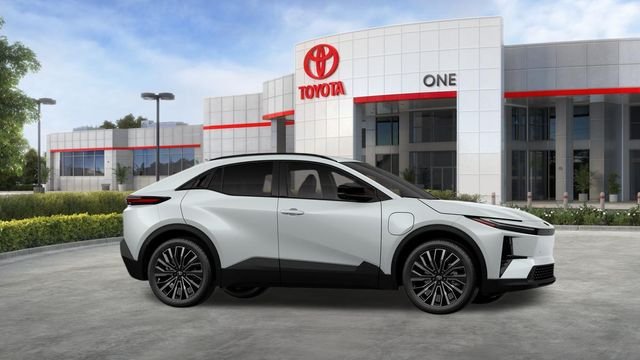 New 2026 Wind Chill Pearl <sup>1</sup> Toyota  XSE image 16