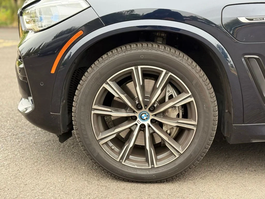 Used 2023 Black BMW xDrive45e image 9