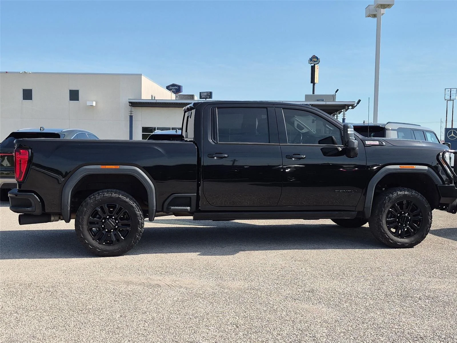 Used 2021 Ebony Twilight Metallic GMC Denali image 6