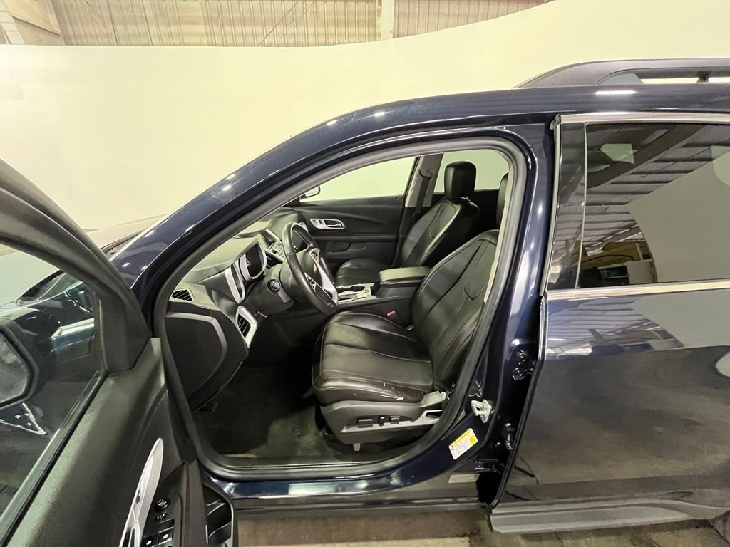 Used 2015 Blue Chevrolet LT image 17
