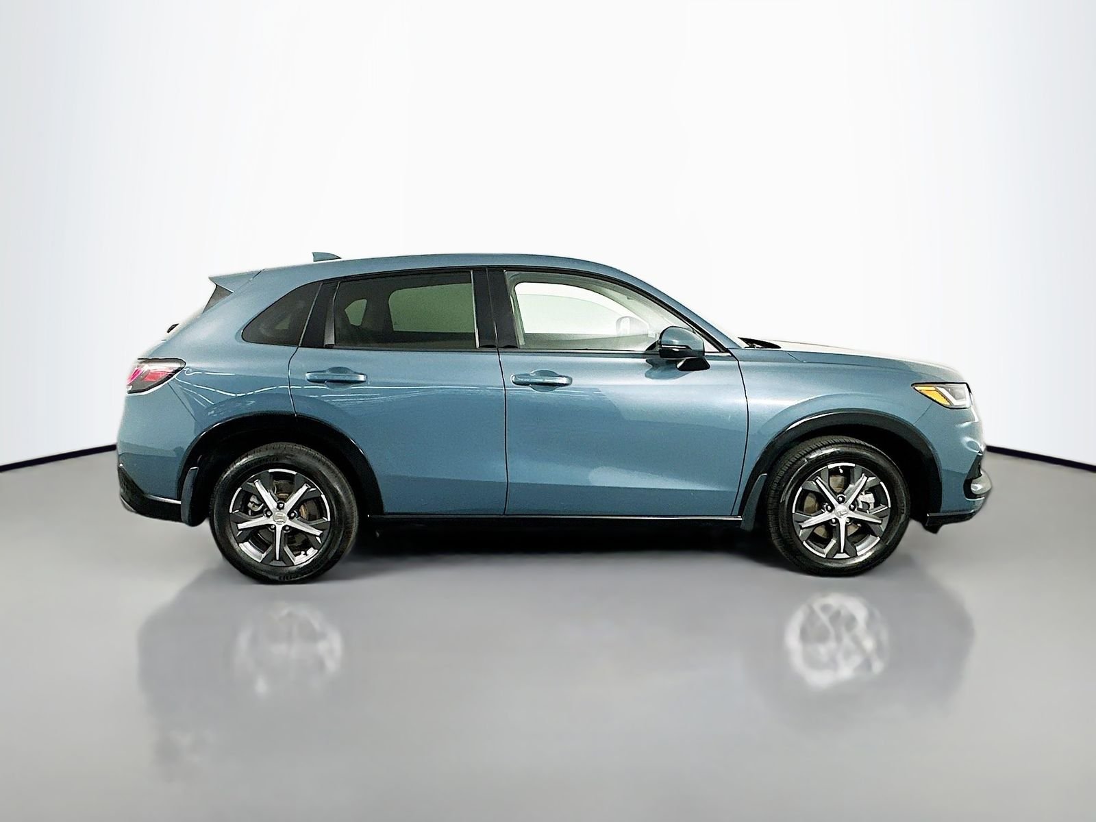Used 2024 Blue Honda EX-L image 9