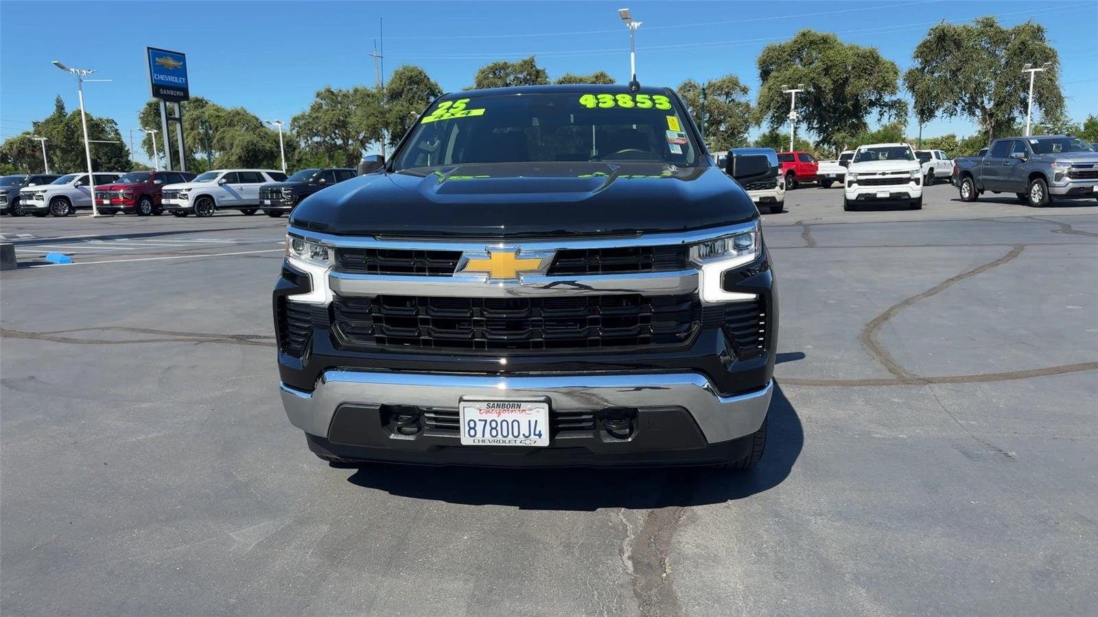2025 Chevrolet Silverado 1500 LT - Photo 6