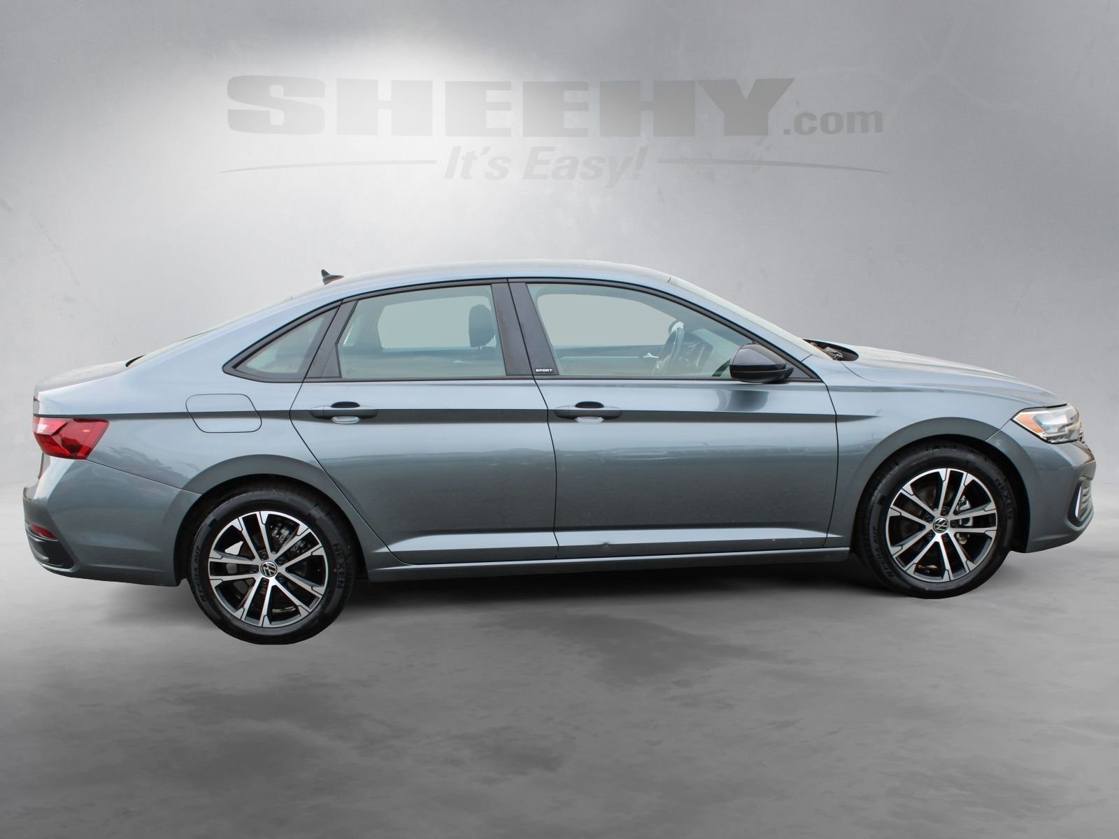Used 2024 Gray Volkswagen 1.5T Sport image 11