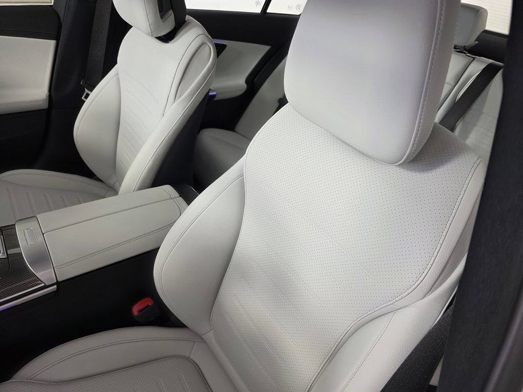 New 2026 MANUFAKTUR Alpine Grey Mercedes-Benz C 300 image 24