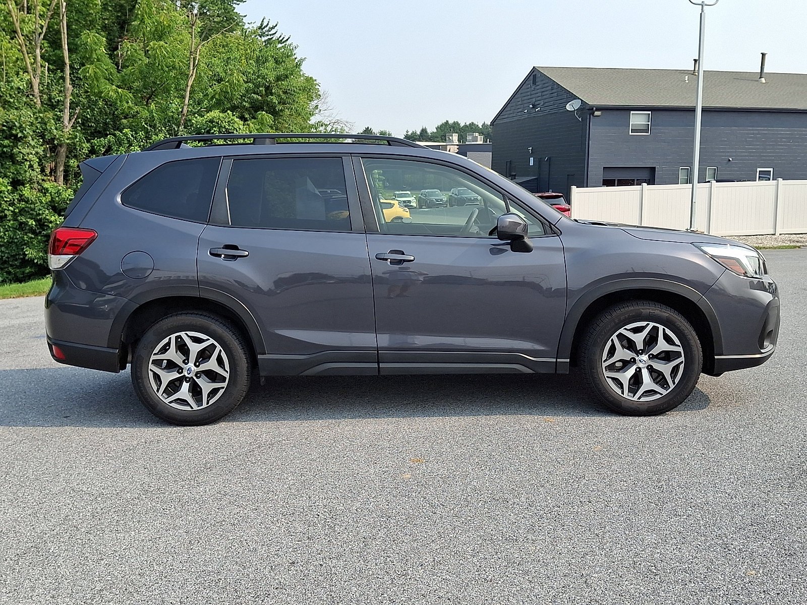 Used 2020 Magnetite Gray Metallic Subaru Premium image 8