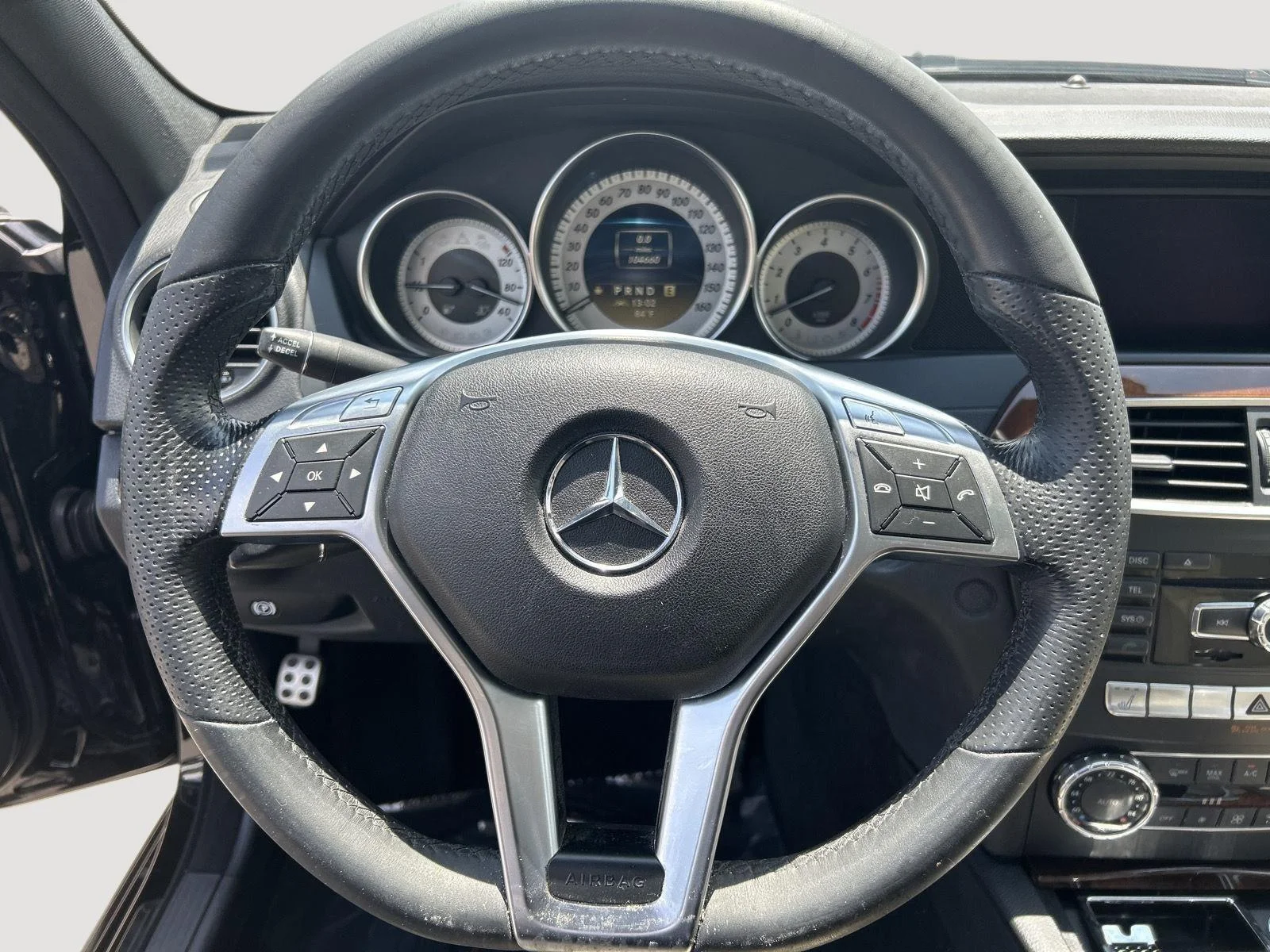 Used 2012  Mercedes-Benz C 300 Sport image 17