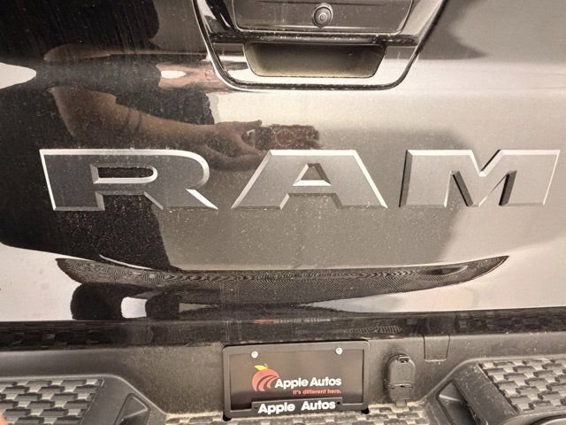 2026 RAM 1500 Laramie - Photo 17