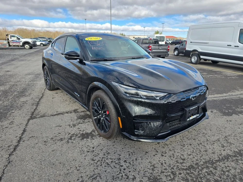 Used 2025 Black Ford Premium image 3