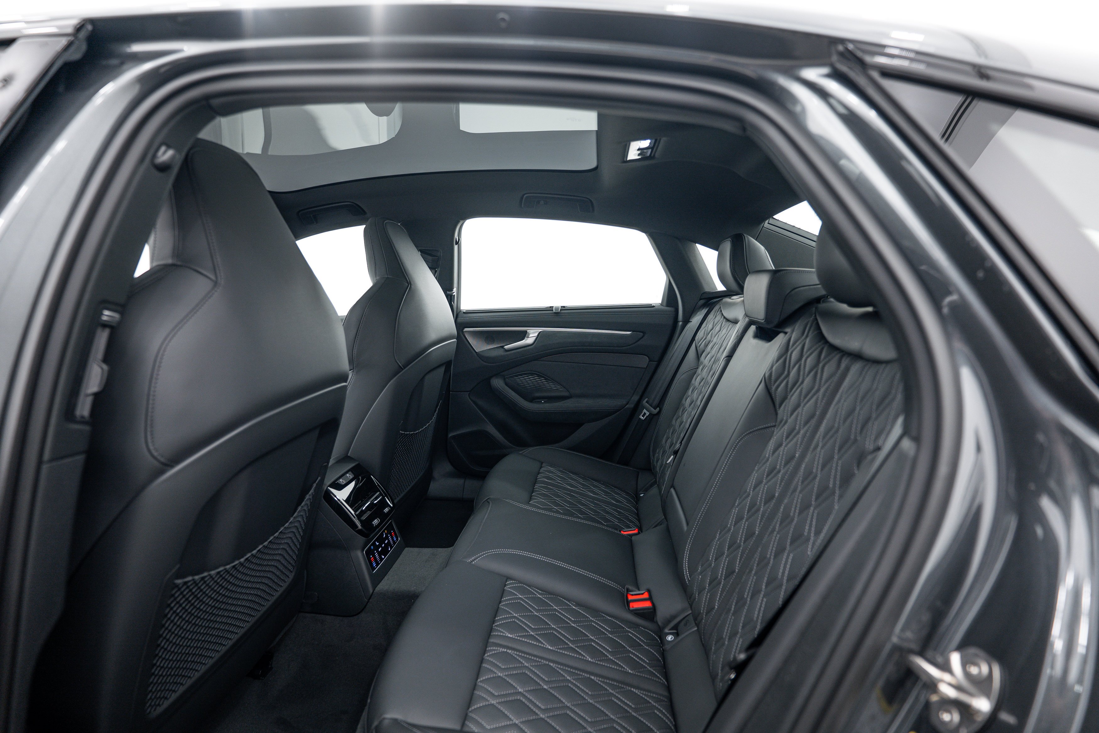New 2026 Daytona Gray Audi Prestige image 19