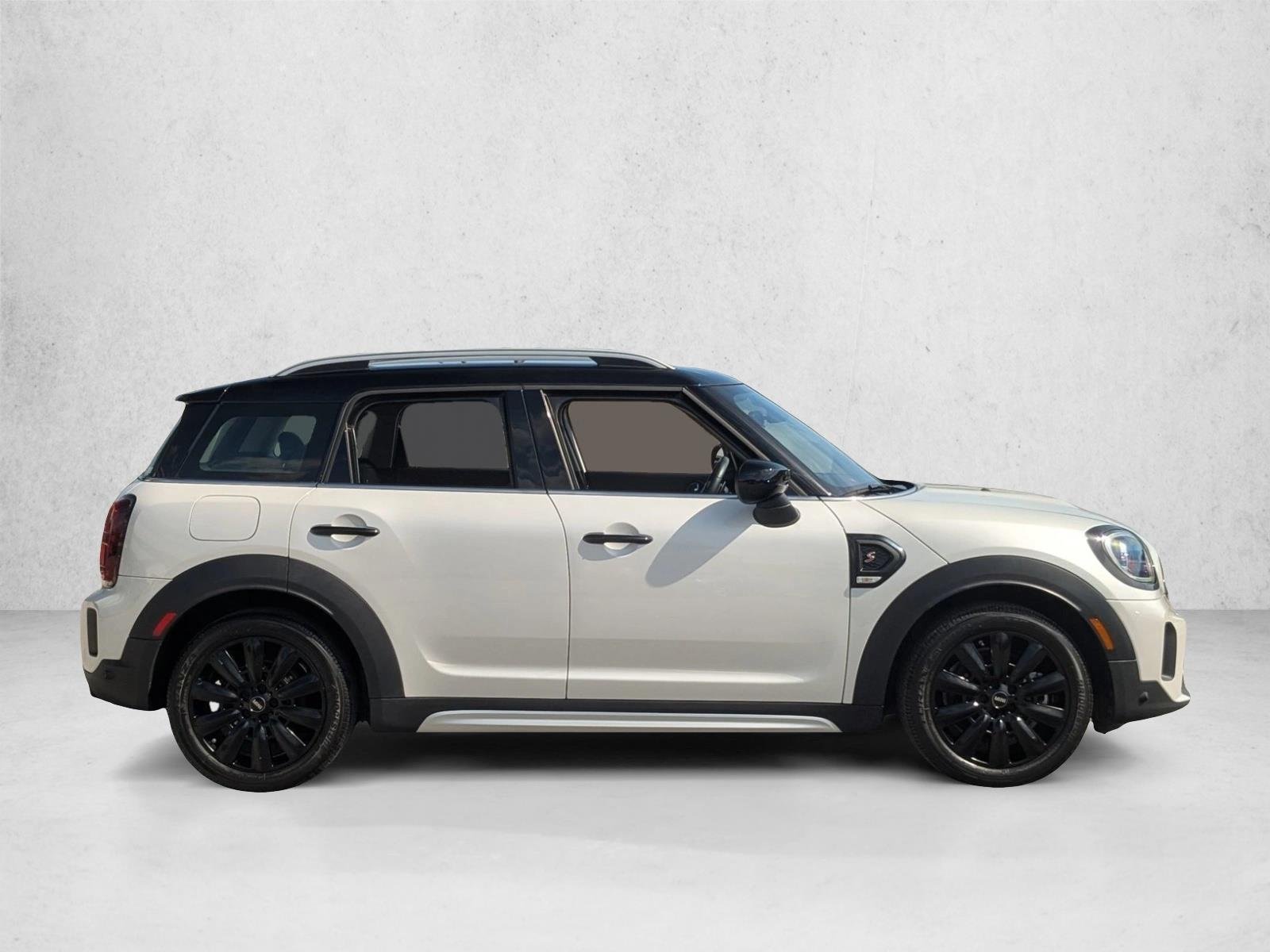 Used 2023 Nanuq White Metallic MINI Cooper S image 4