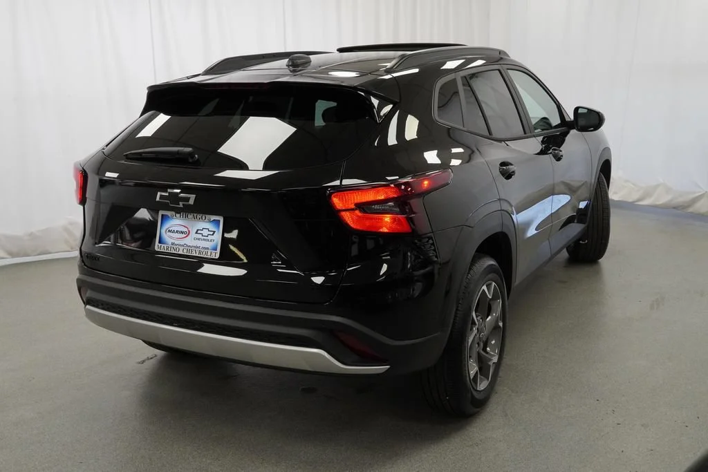 New 2026 Mosaic Black Metallic Chevrolet LT image 2