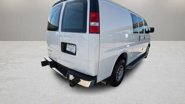Used 2024 Summit White Chevrolet WT image 36