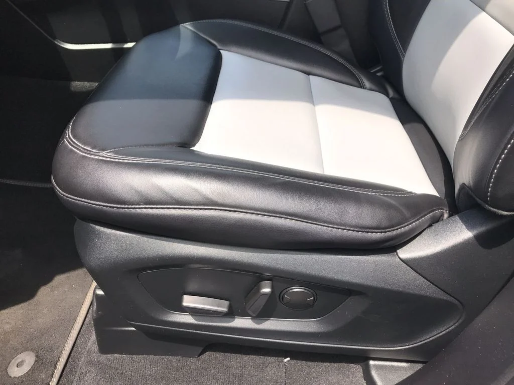 Used 2022 White Ford XLT image 12