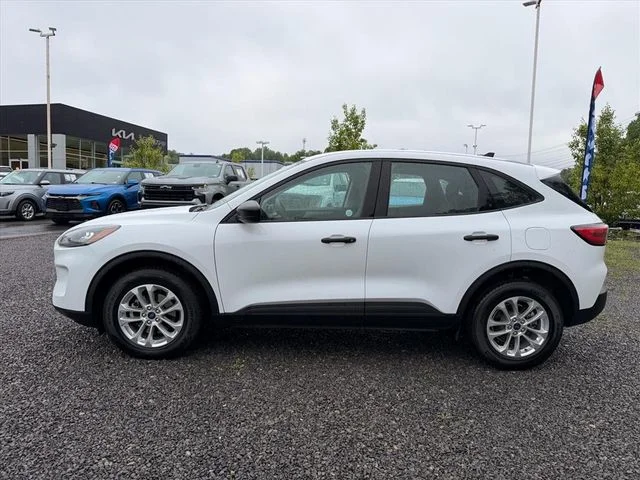 Used 2022 White Ford S image 4