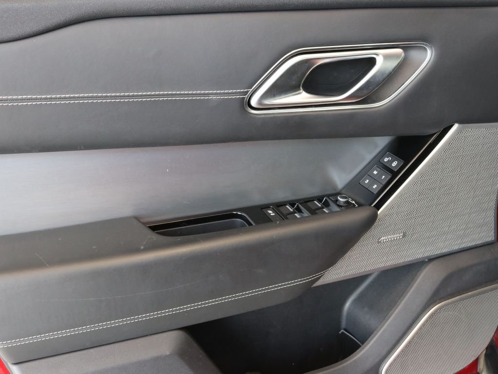 Used 2019 Red Land Rover HSE R-Dynamic image 25
