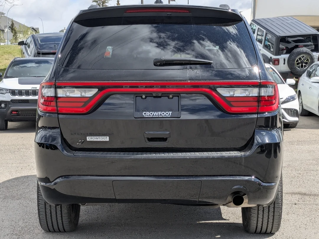 Certified Used 2024 Black Dodge SXT Plus - - AWD - Blacktop Pkg - 3rd-Row Seating (7-Pass) - Power Sunroof & More! image 7