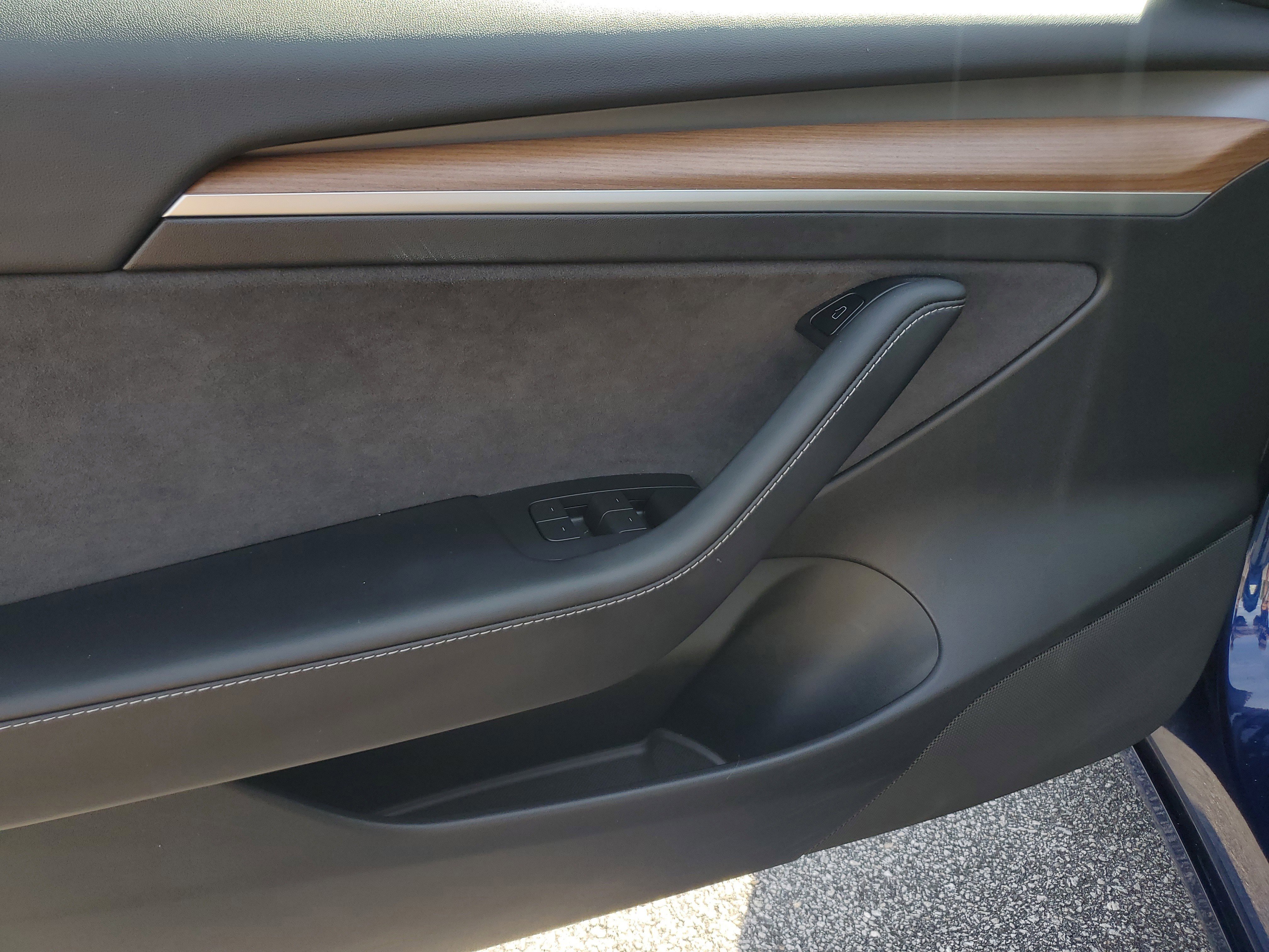 Used 2022  Tesla Long Range image 15