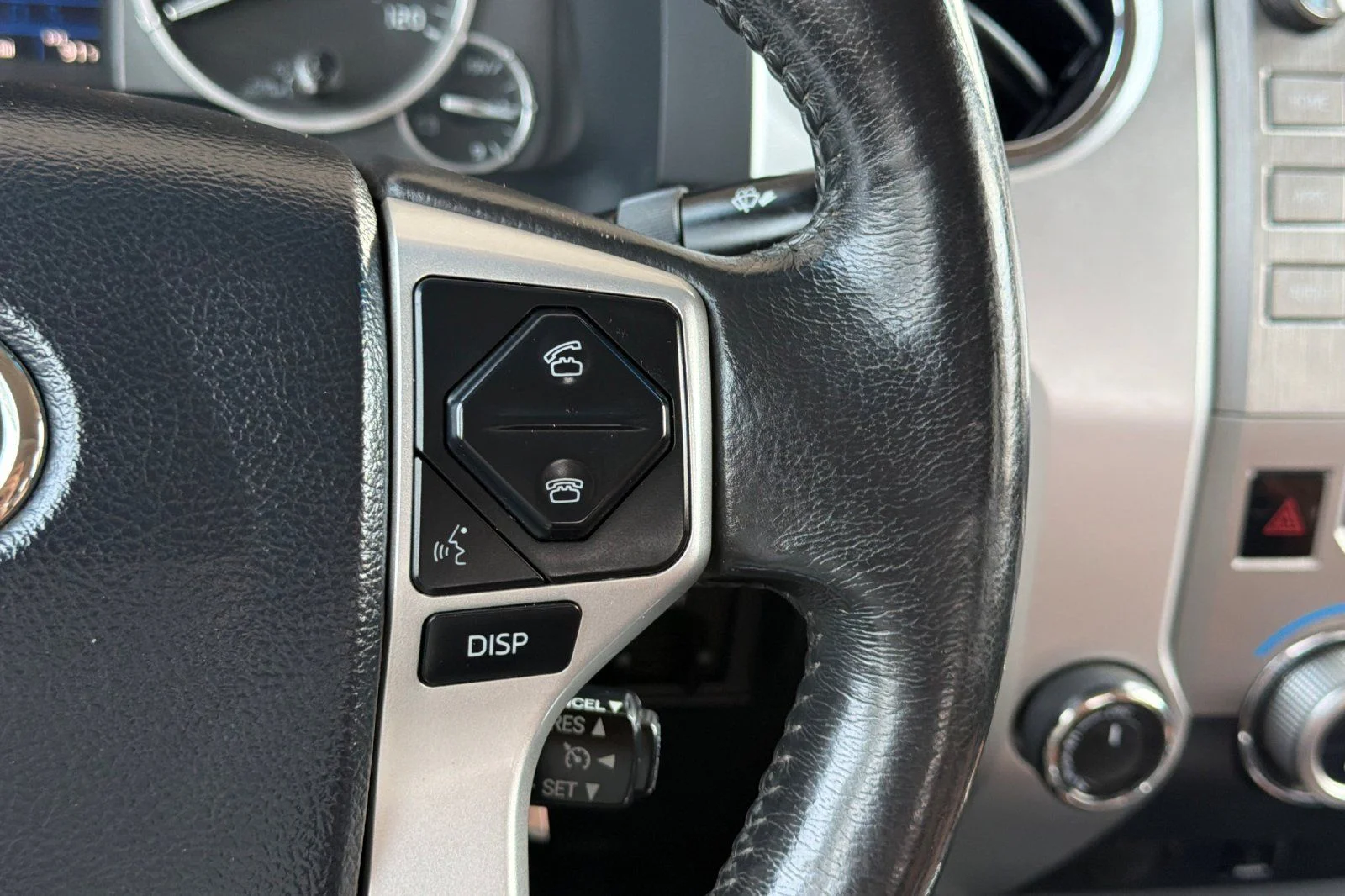 Used 2016 White Toyota 1794 image 29