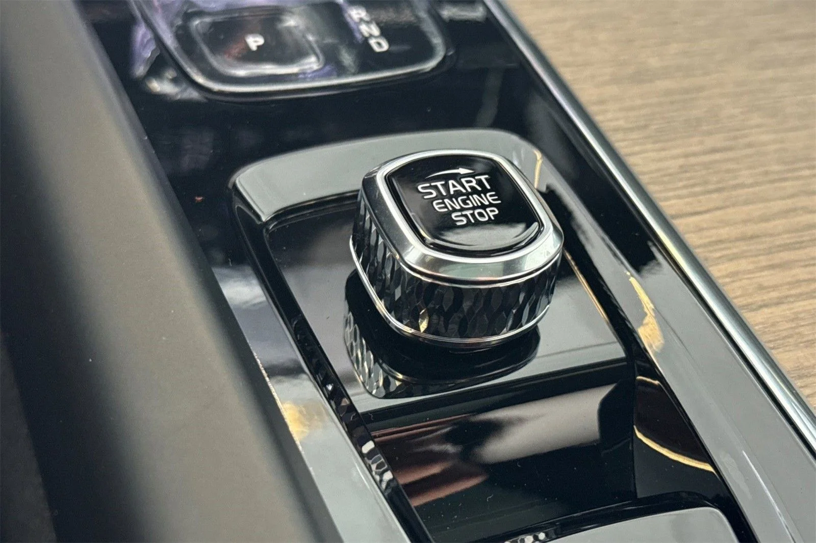 2026 Volvo XC60 Plus - Photo 24