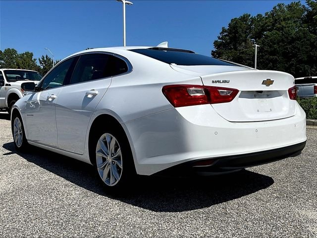 Used 2025 White Chevrolet LT image 6