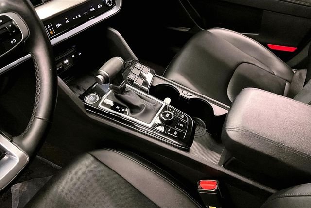 2025 Kia Sportage EX - Photo 16