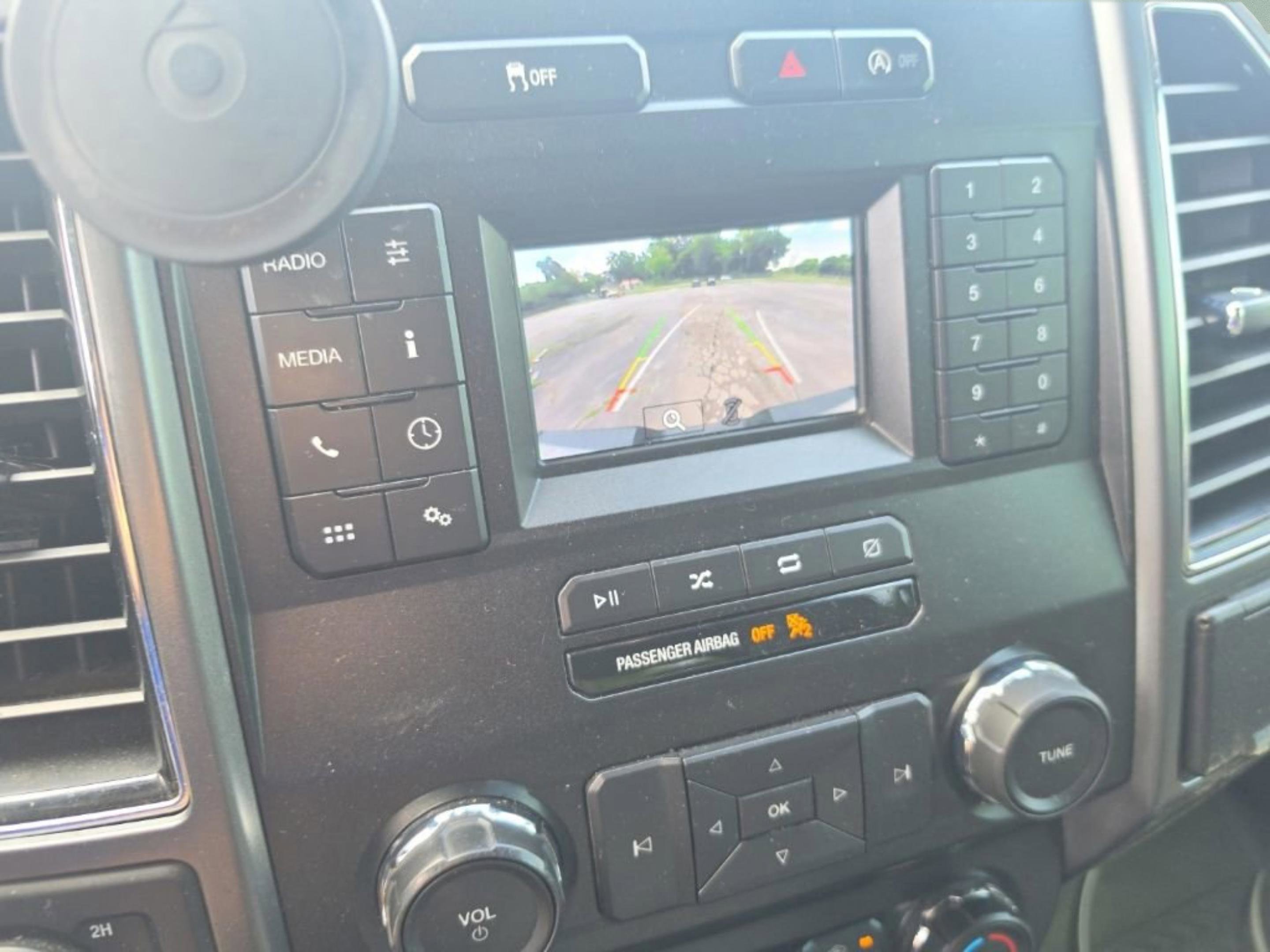 Used 2018 White Ford XLT image 19